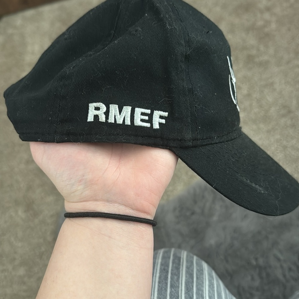Hat - Picture 2 of 3
